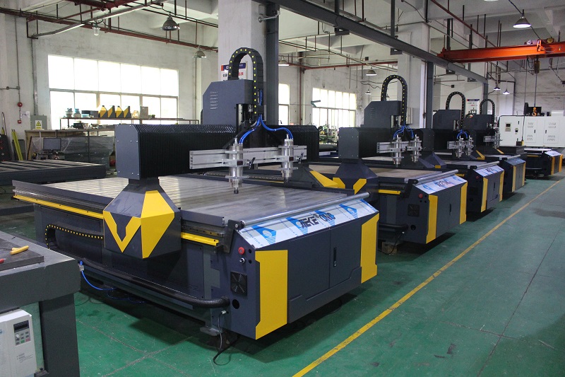 防雾PC镜片切割机定制 多宝电竞|体育数控助力医护行业提高产能